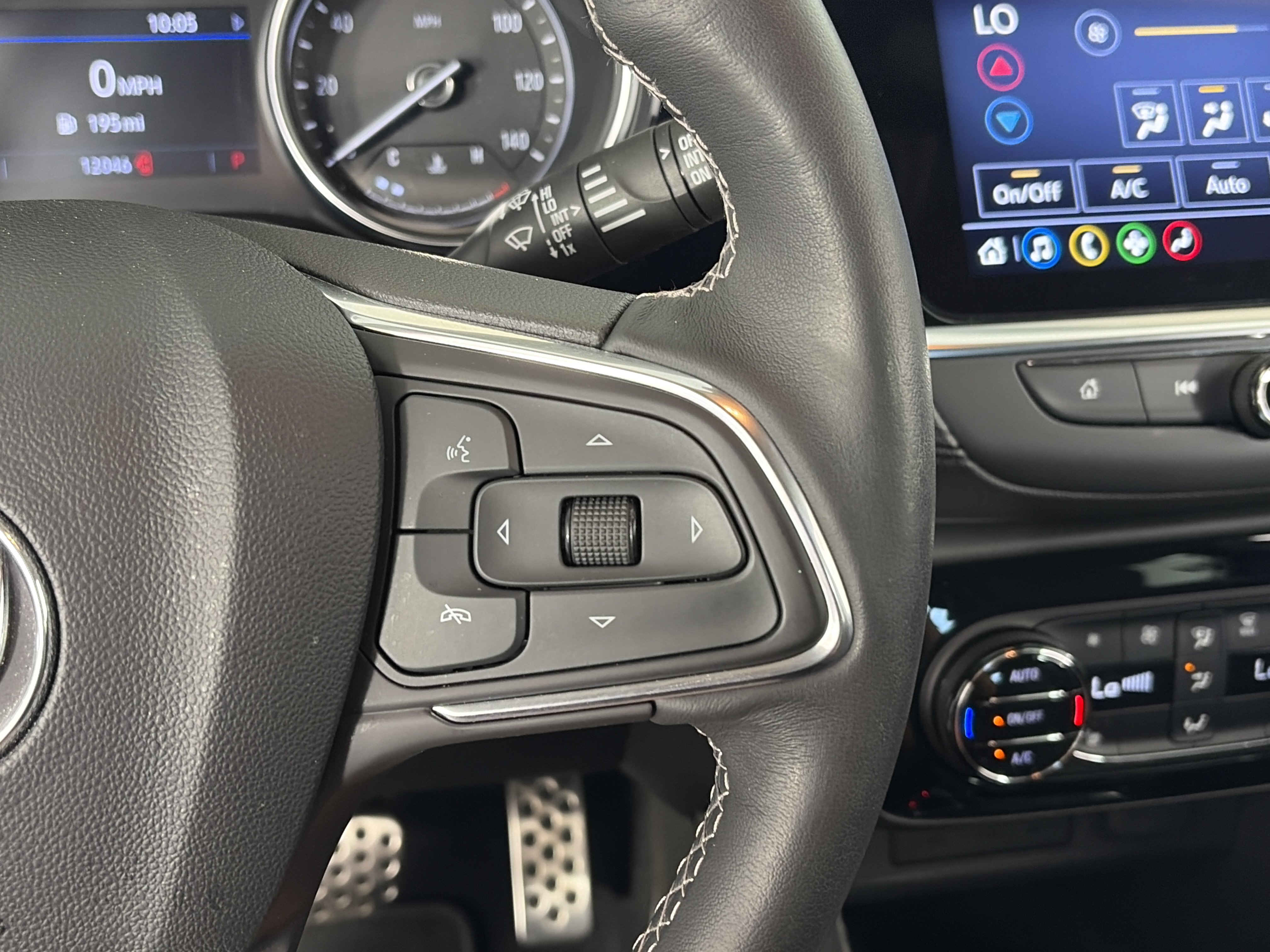 Certified 2023 Buick Encore GX Select w/ Sport Touring Package FWD image 29