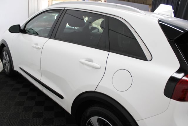Used 2018 Kia Niro LX FWD image 6
