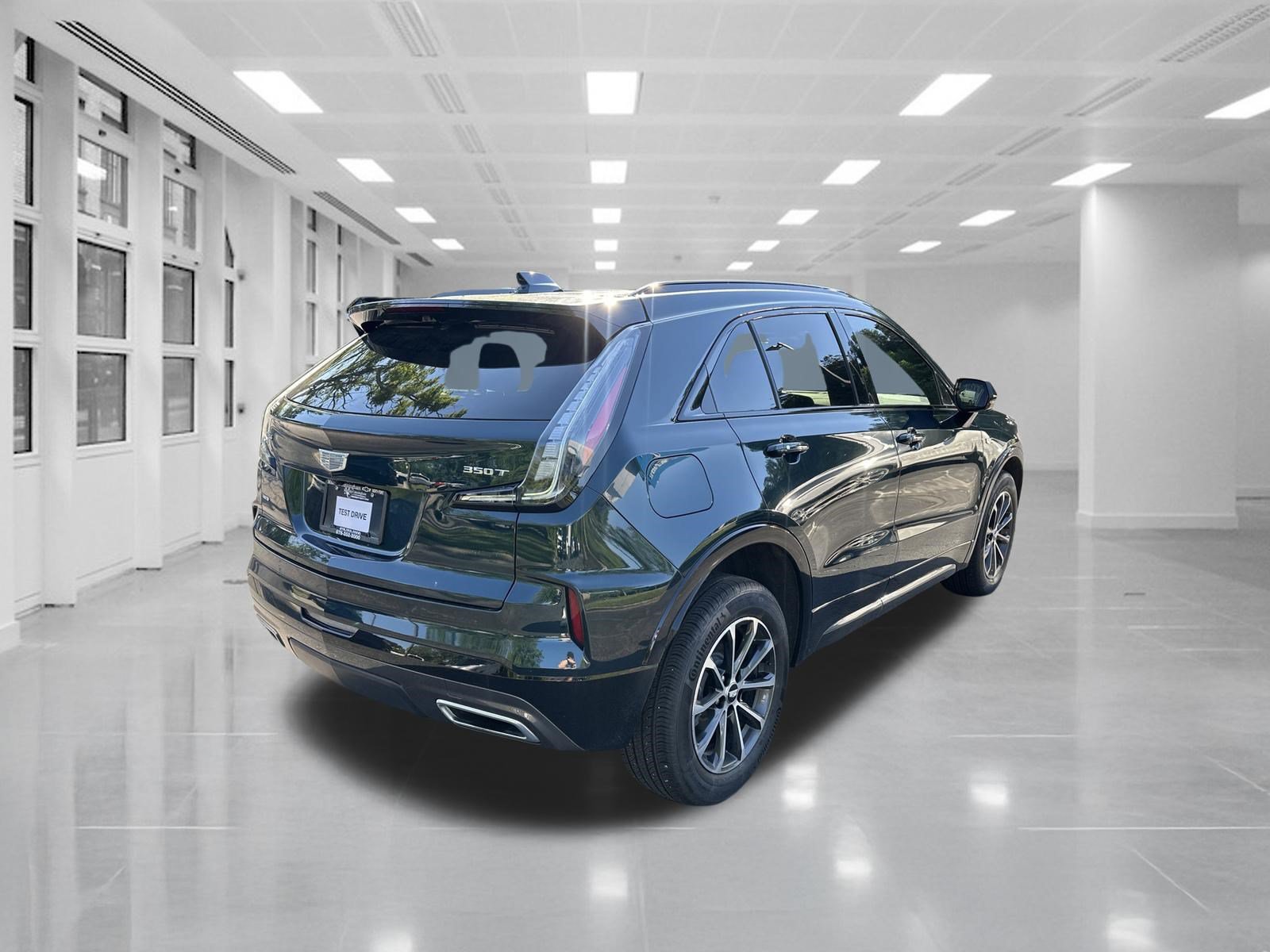 Used 2024 Cadillac XT4 Sport w/ Active Safety Package AWD/4WD image 5