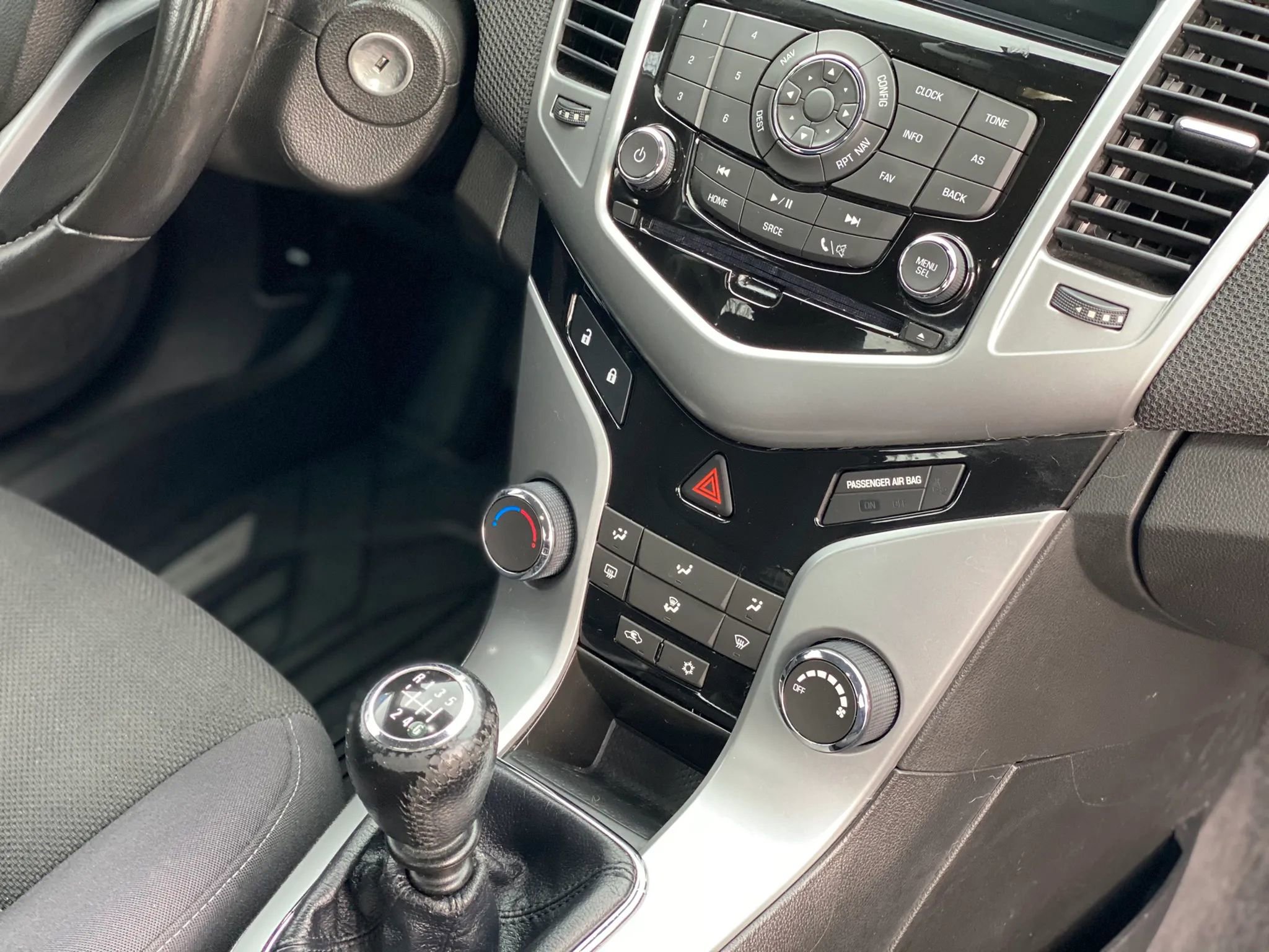 Used 2013 Chevrolet Cruze Eco image 29