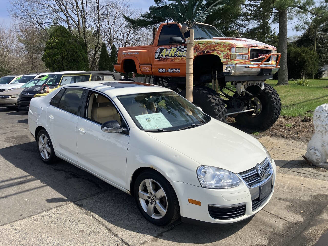 Used 2008 Volkswagen Jetta SE image 2