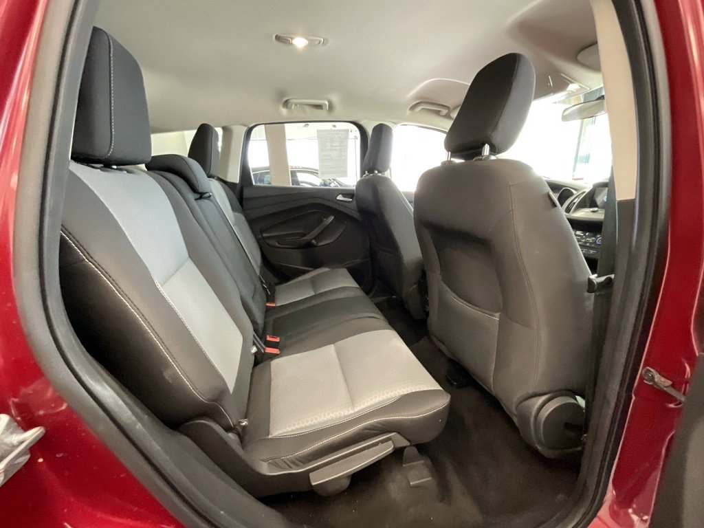 Used 2018 Ford Escape SE w/ SE Sync 3 Package image 18
