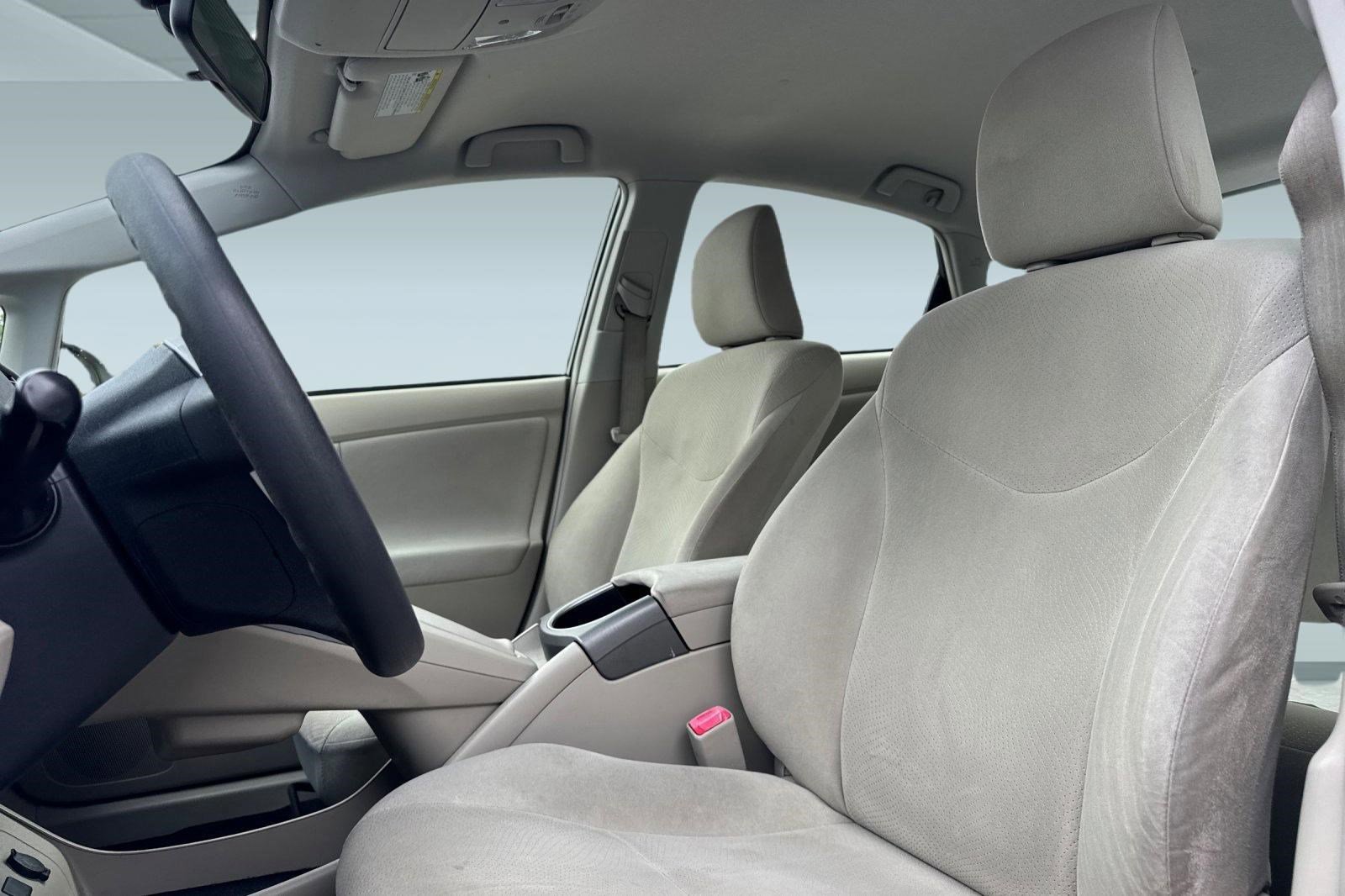 Used 2012 Toyota Prius Three w/ Appearance Pkg image 5