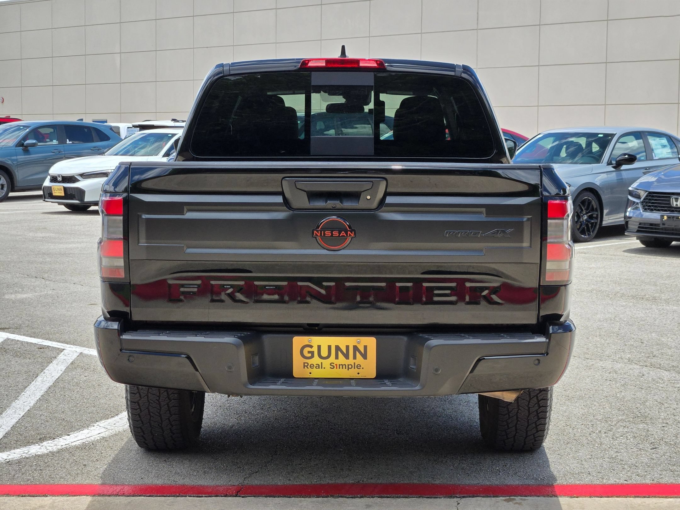 Used 2026 Nissan Frontier PRO-4X AWD/4WD image 4