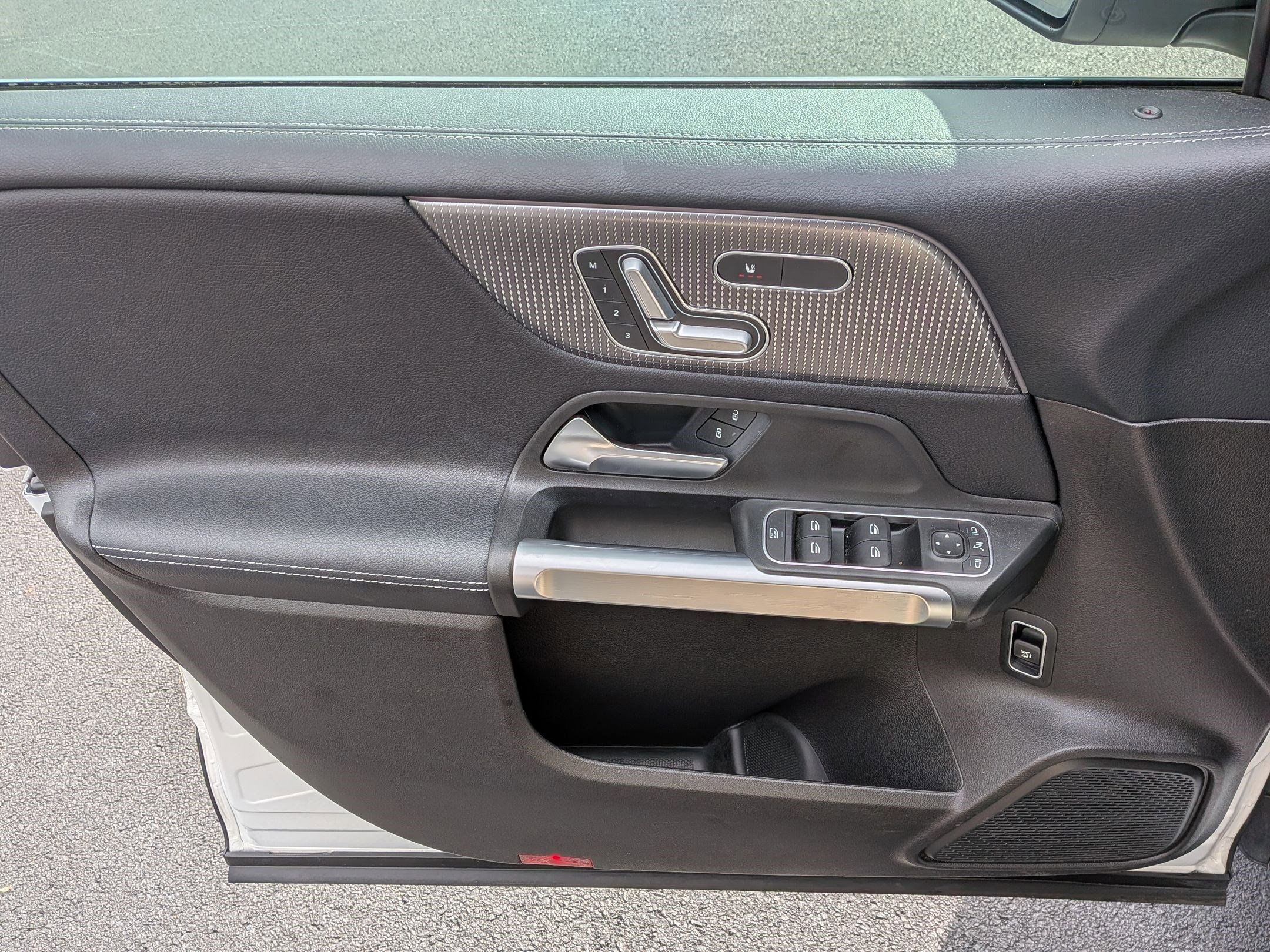 Certified 2020 Mercedes-Benz GLB 250 4MATIC image 14