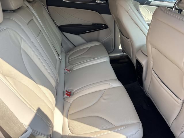 Used 2018 Lincoln MKC Reserve FWD image 21
