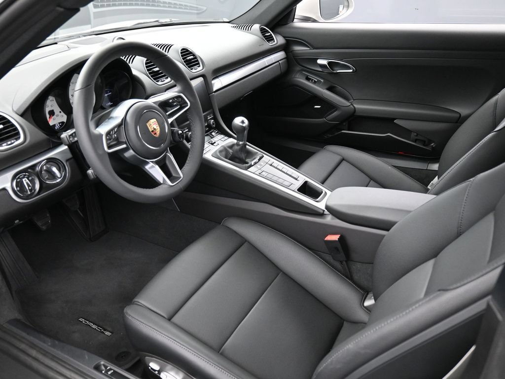 Certified 2024 Porsche 718 Cayman RWD image 4
