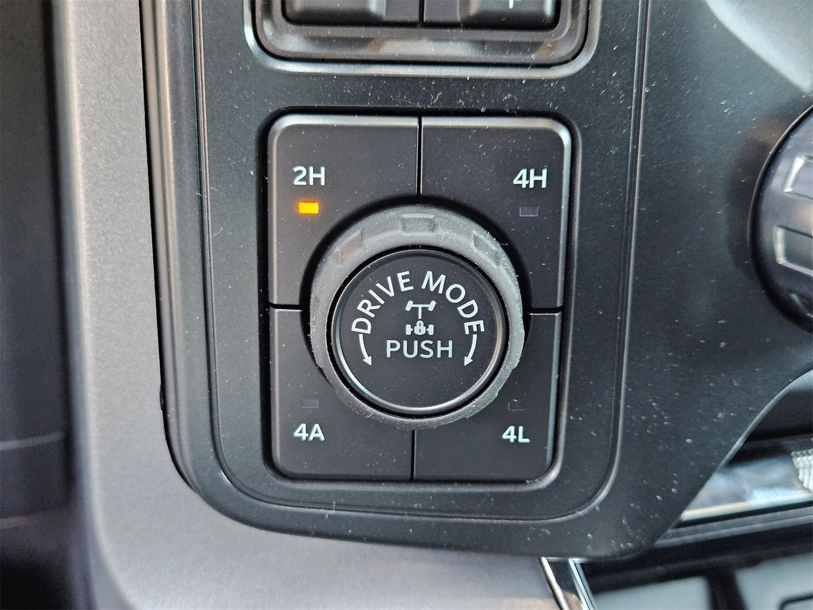 New 2025 Ford F150 Lariat w/ Equipment Group 502A High image 16