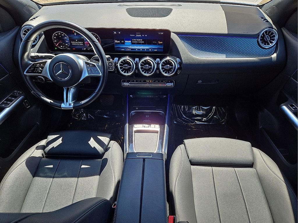 Used 2025 Mercedes-Benz GLA 250 4MATIC image 16