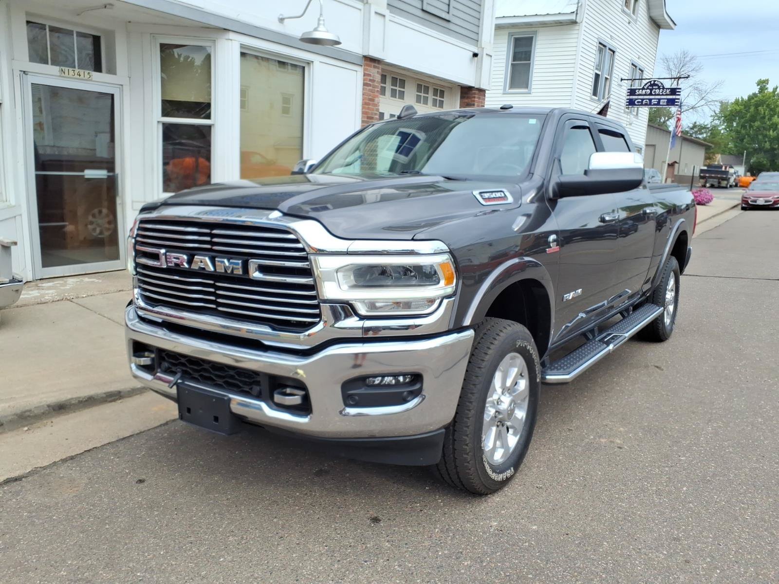 Used 2022 RAM 3500 Laramie AWD/4WD image 2