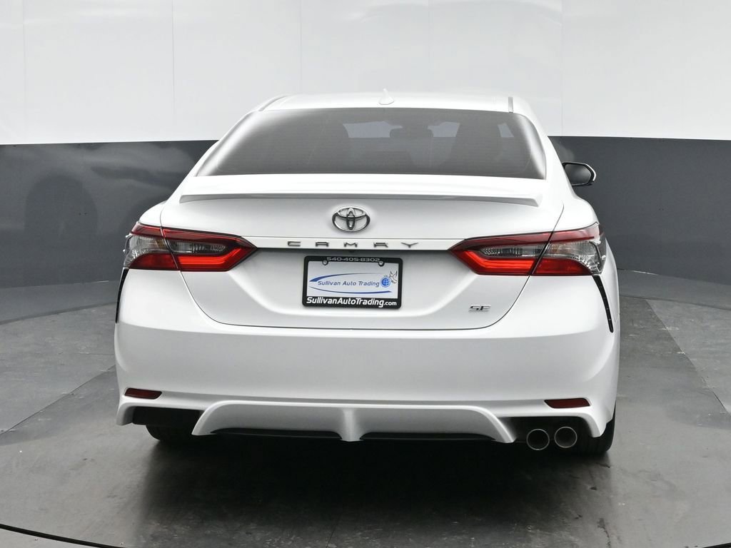 Used 2023 Toyota Camry SE image 6
