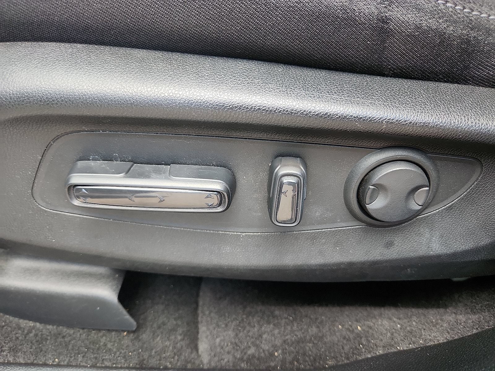 Used 2024 Honda CR-V EX image 15
