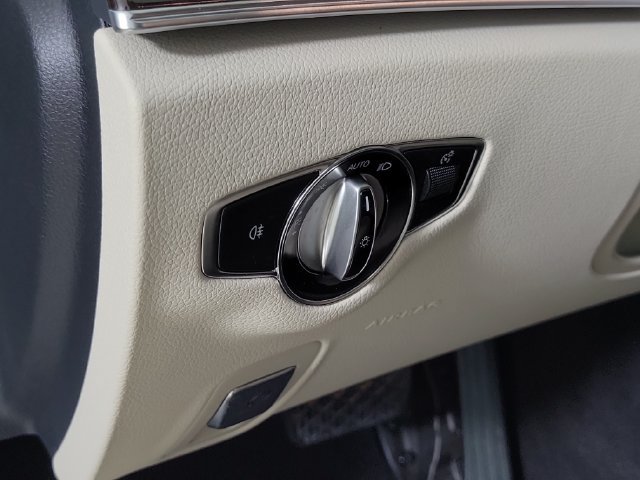 Used 2023 Mercedes-Benz E 350 4MATIC Sedan image 24