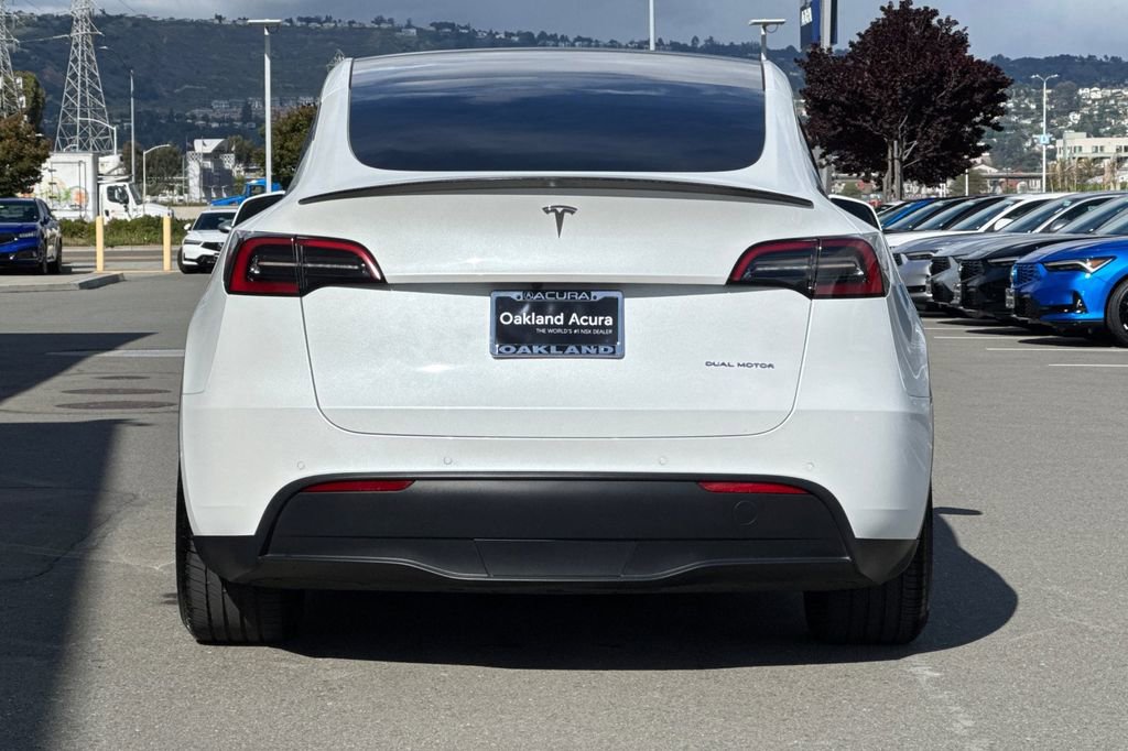 Used 2022 Tesla Model Y Performance AWD/4WD image 5