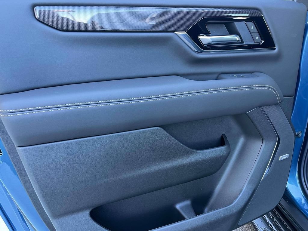 New 2026 GMC Yukon XL Elevation AWD/4WD image 15