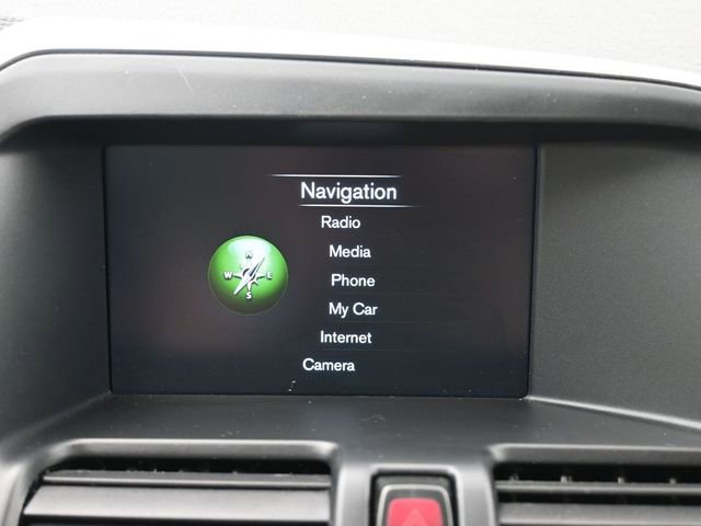 Used 2016 Volvo XC60 T6 w/ Proximity Package image 17