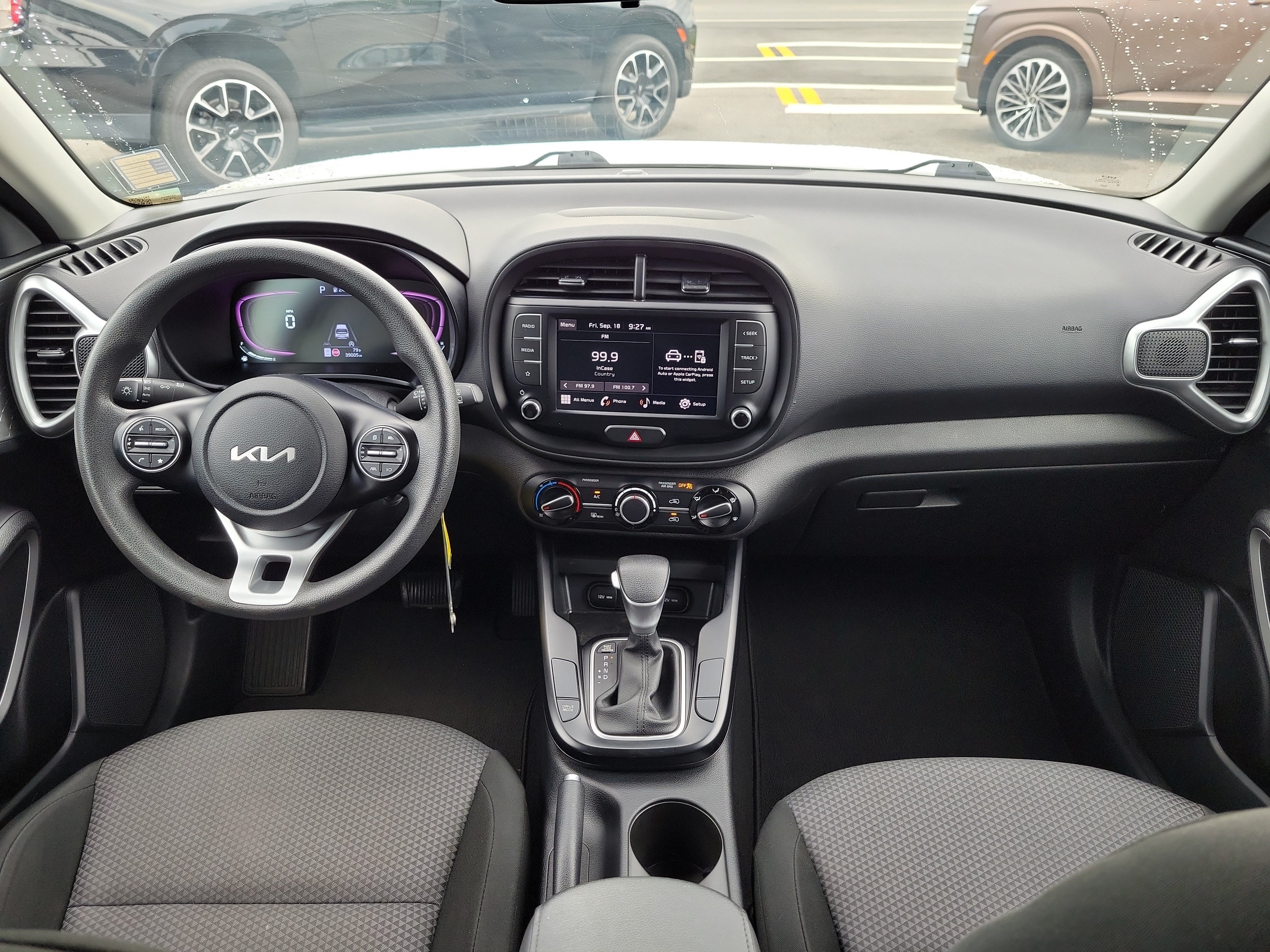 Certified 2024 Kia Soul LX w/ Option Group 015 FWD image 17