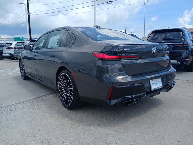 New 2026 BMW 760i xDrive w/ Executive Package AWD/4WD image 7
