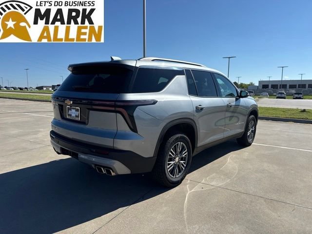 Used 2025 Chevrolet Traverse LT AWD/4WD image 5