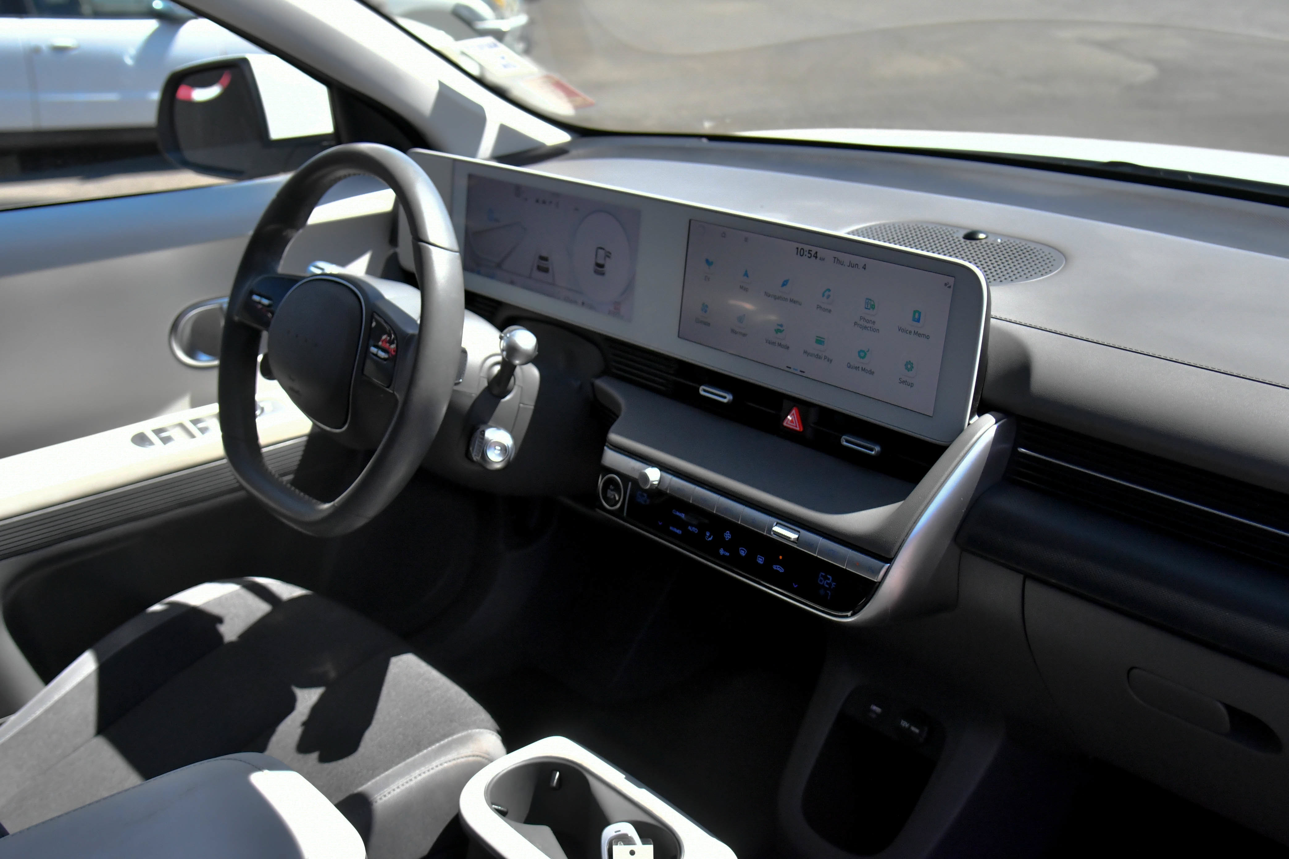 Used 2024 Hyundai Ioniq 5 SE RWD image 46