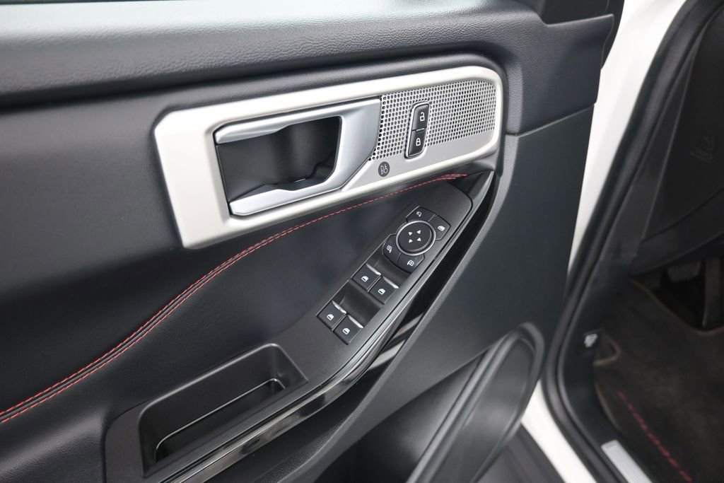 Used 2022 Ford Explorer ST-Line RWD image 19