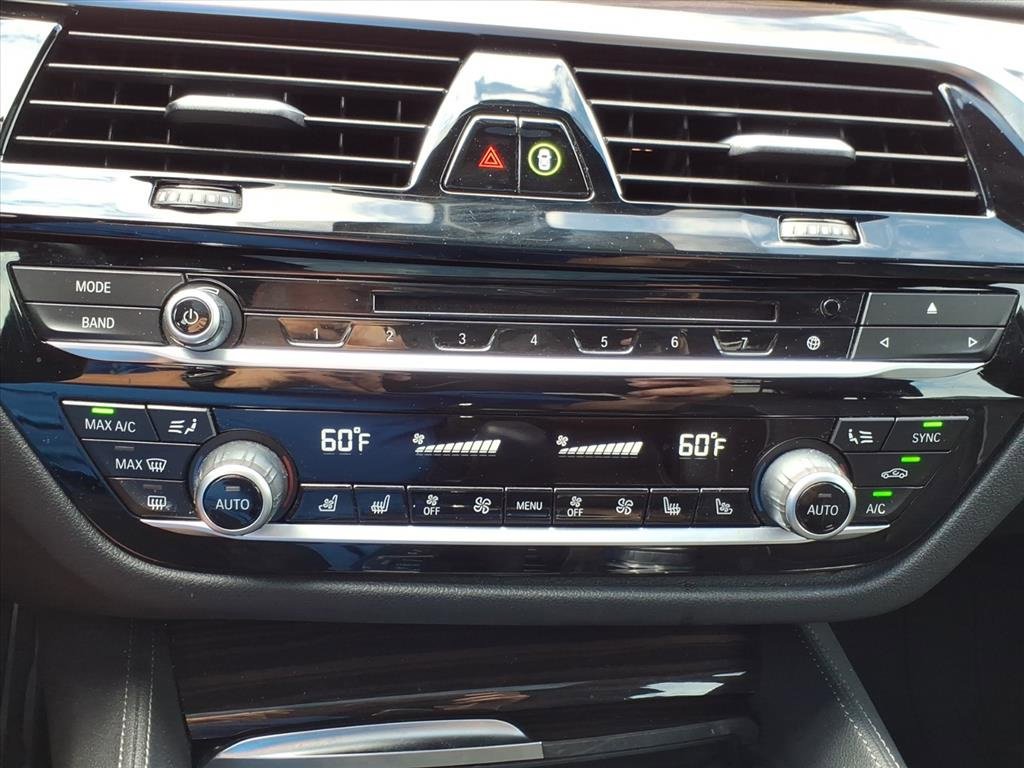 Used 2019 BMW M550i xDrive w/ Premium Package image 18