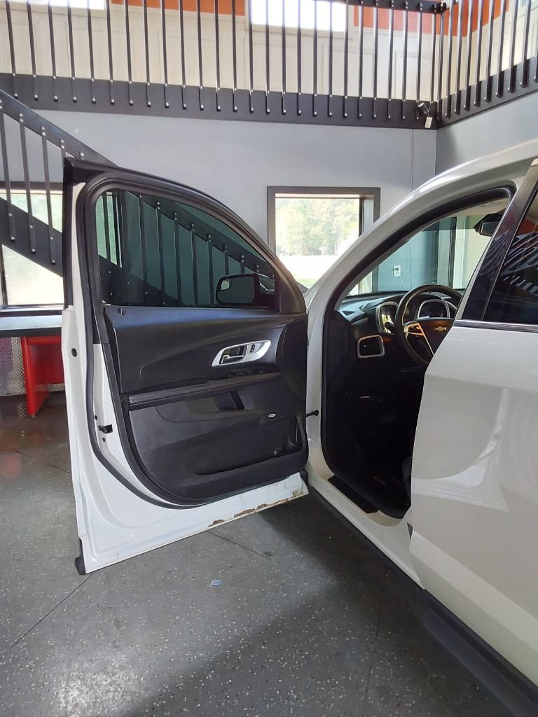 Used 2012 Chevrolet Equinox LT FWD image 13