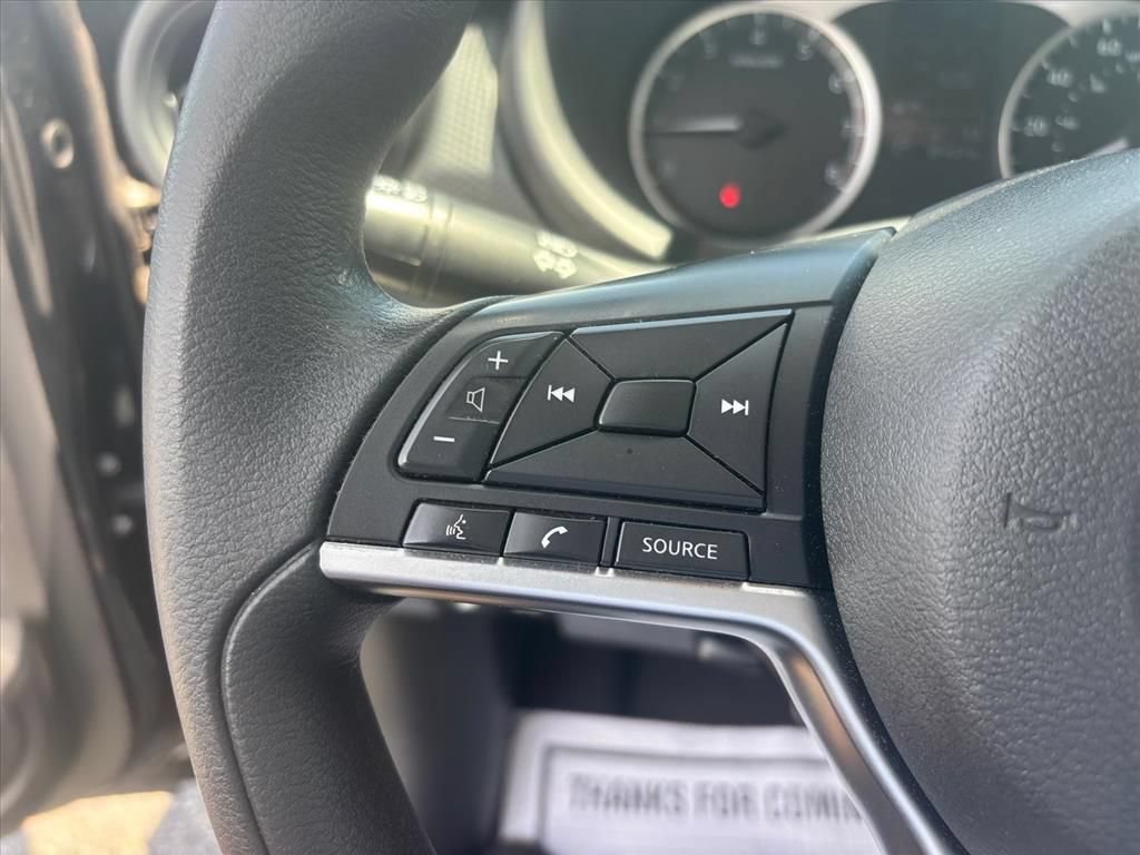 Used 2022 Nissan Kicks S FWD image 16