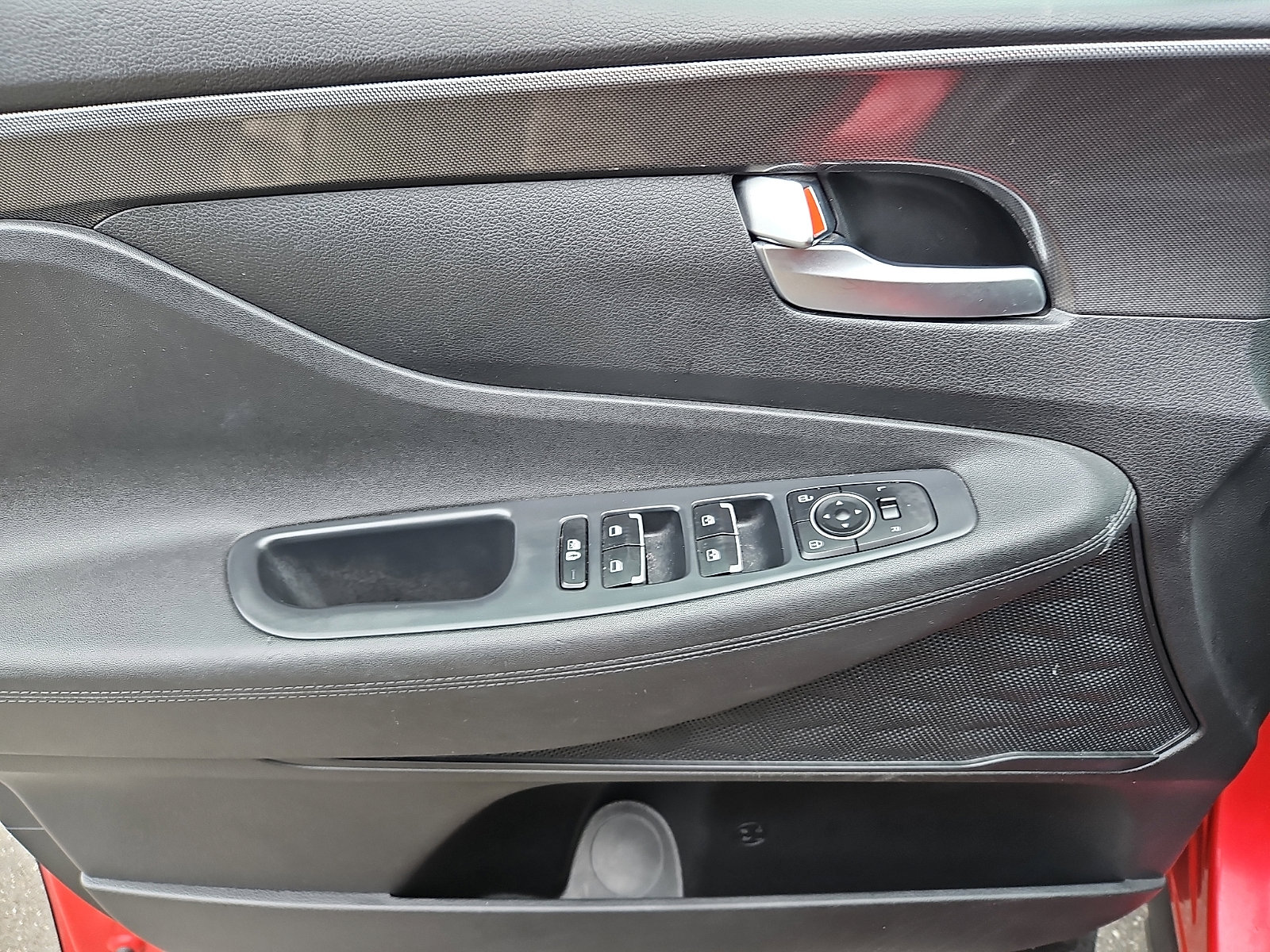 Used 2023 Hyundai Santa Fe SEL image 12