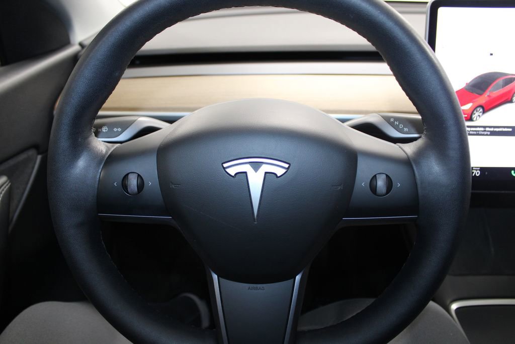 Used 2021 Tesla Model Y Long Range image 33