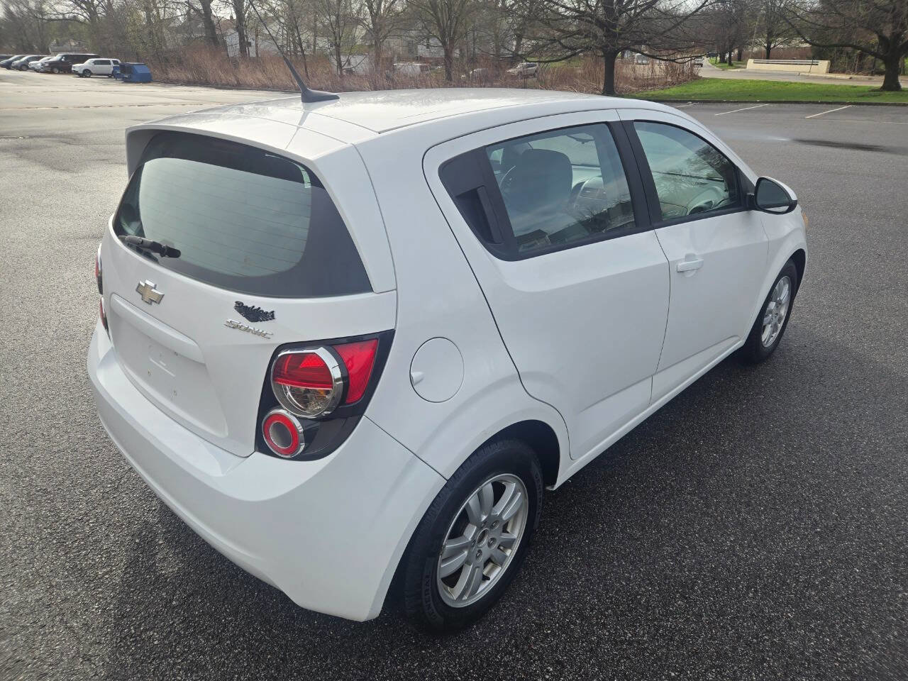 Used 2012 Chevrolet Sonic LS image 11