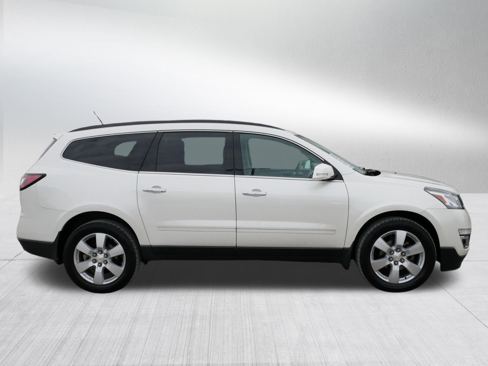 Used 2013 Chevrolet Traverse LTZ image 8