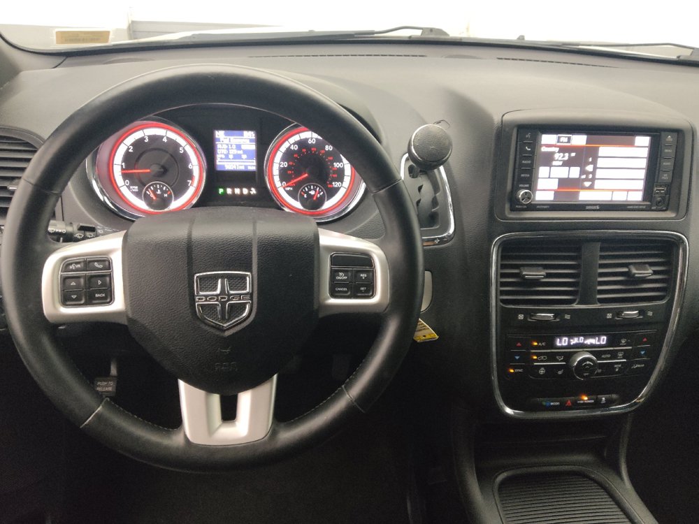 Used 2017 Dodge Grand Caravan GT FWD image 22