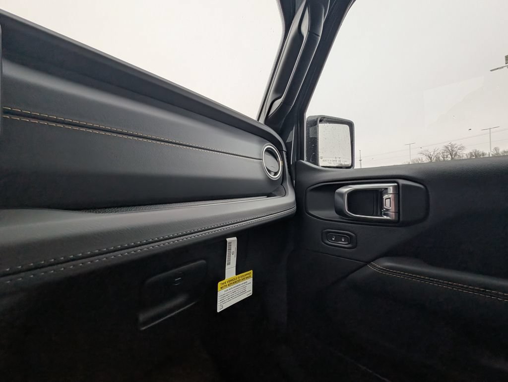 New 2026 Jeep Gladiator Sport AWD/4WD image 32