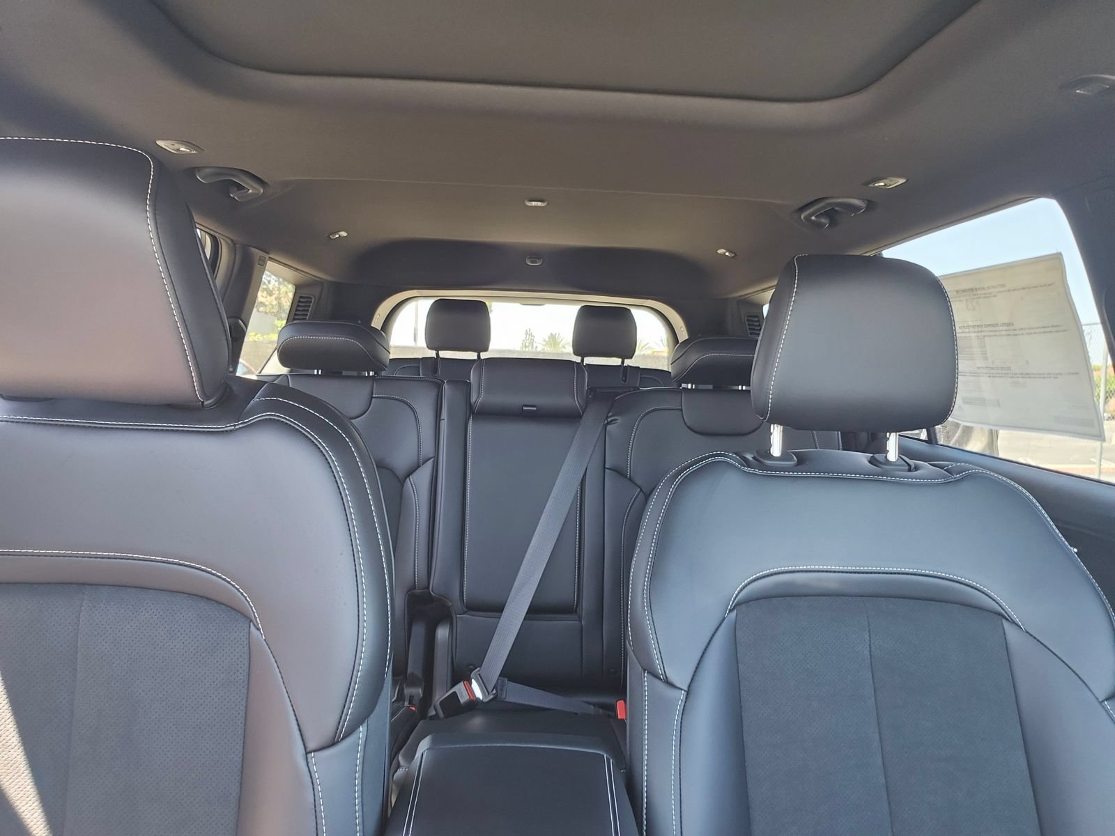New 2026 Jeep Grand Cherokee L Altitude RWD image 28