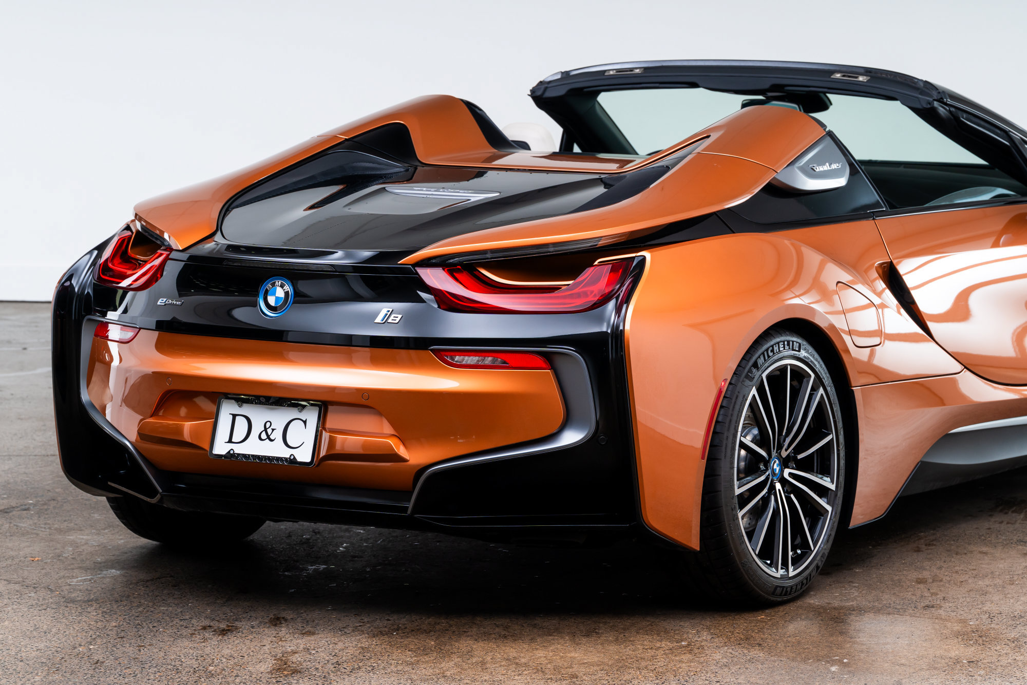 Used 2019 BMW i8 Roadster AWD/4WD image 9
