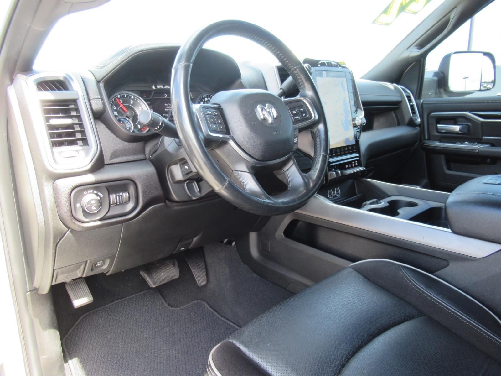 Used 2022 RAM 2500 Laramie w/ Night Edition AWD/4WD image 17