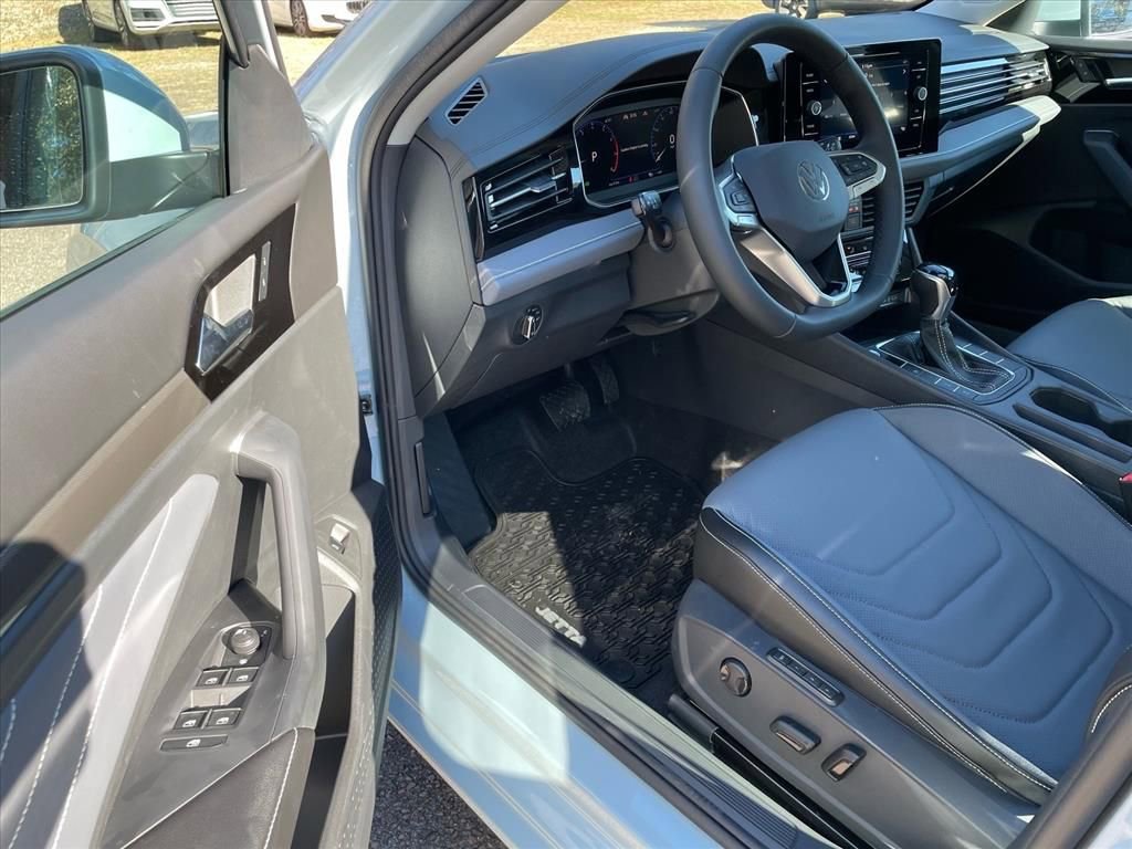 New 2026 Volkswagen Jetta SEL FWD image 4