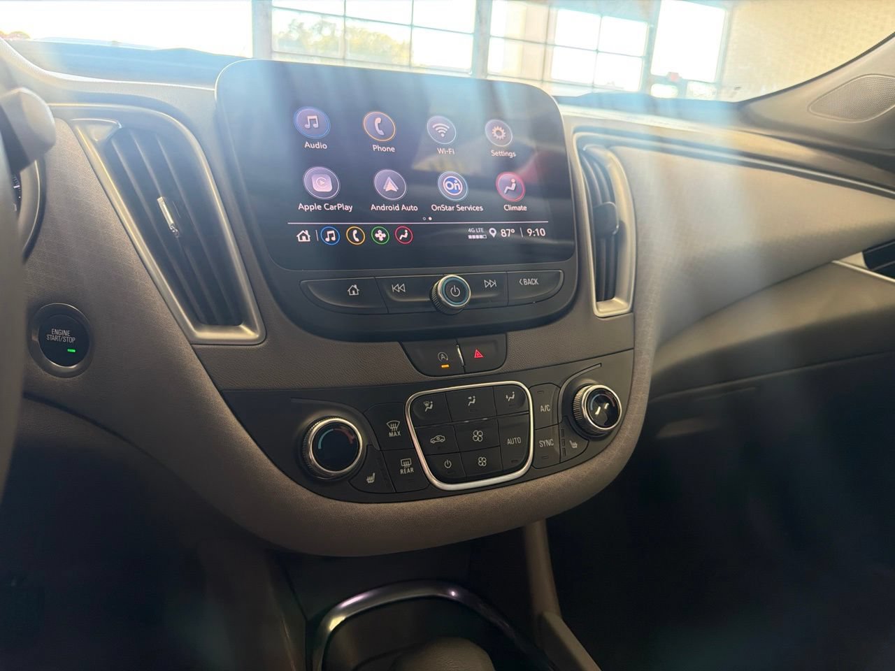 Used 2025 Chevrolet Malibu LT FWD image 10