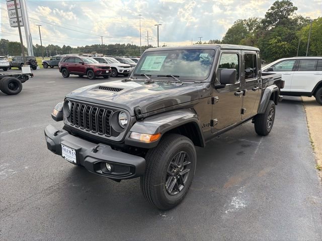 New 2025 Jeep Gladiator Sport AWD/4WD image 3