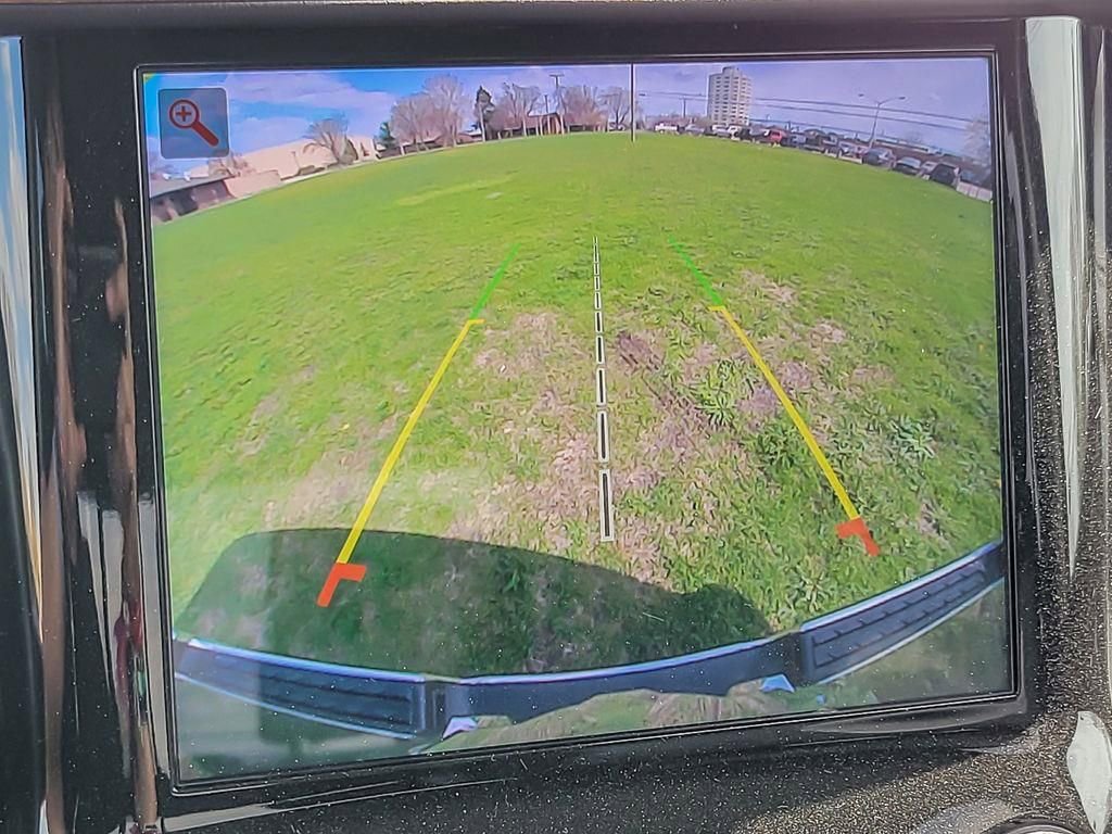 Used 2022 RAM 1500 Laramie AWD/4WD image 13