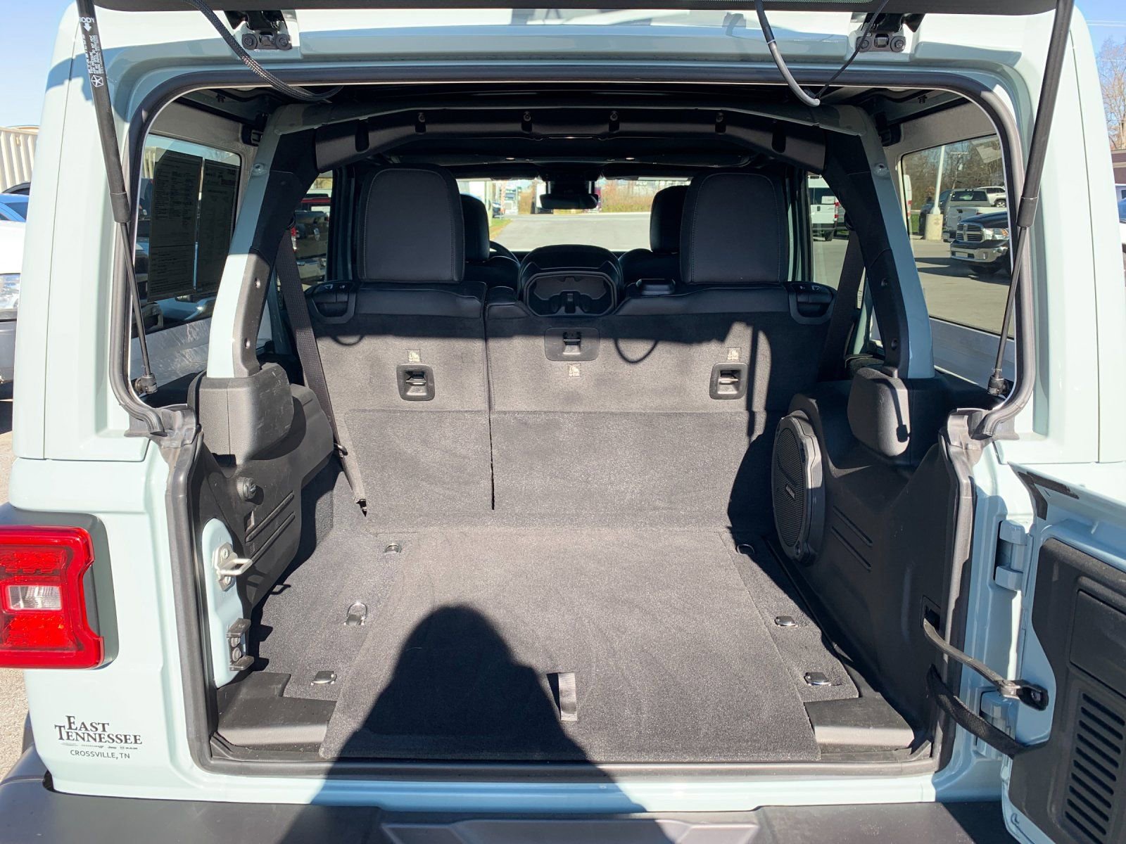 Used 2024 Jeep Wrangler Sahara w/ Technology Group image 17