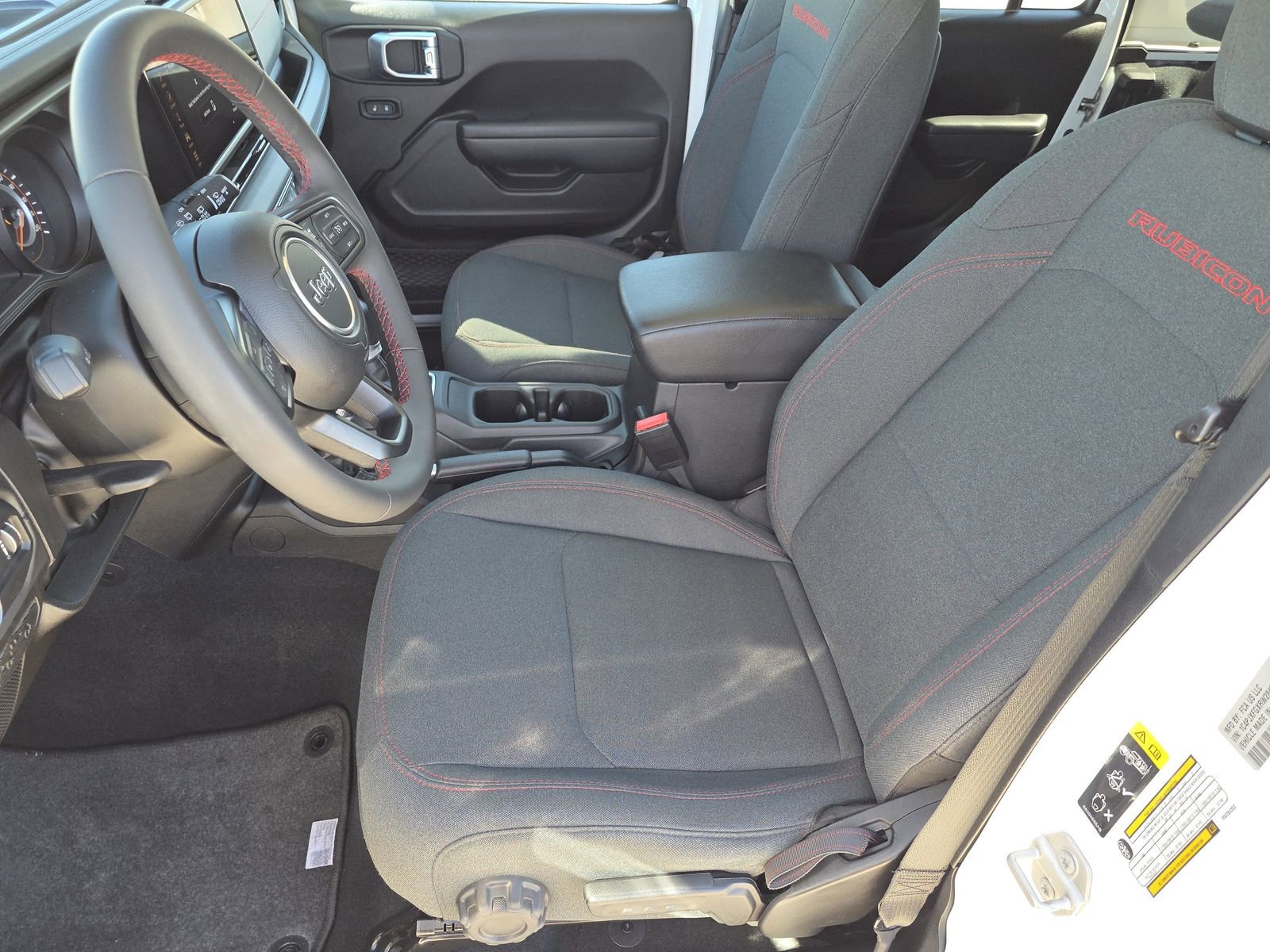 Used 2024 Jeep Wrangler Rubicon image 13