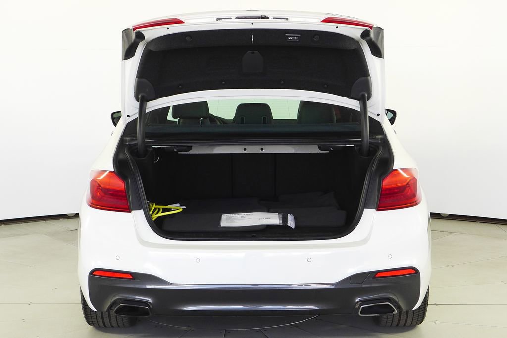 Used 2019 BMW 530e 530e iPerformance w/ M Sport Package image 10