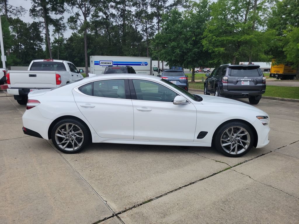 Used 2022 Genesis G70 2.0T RWD image 9