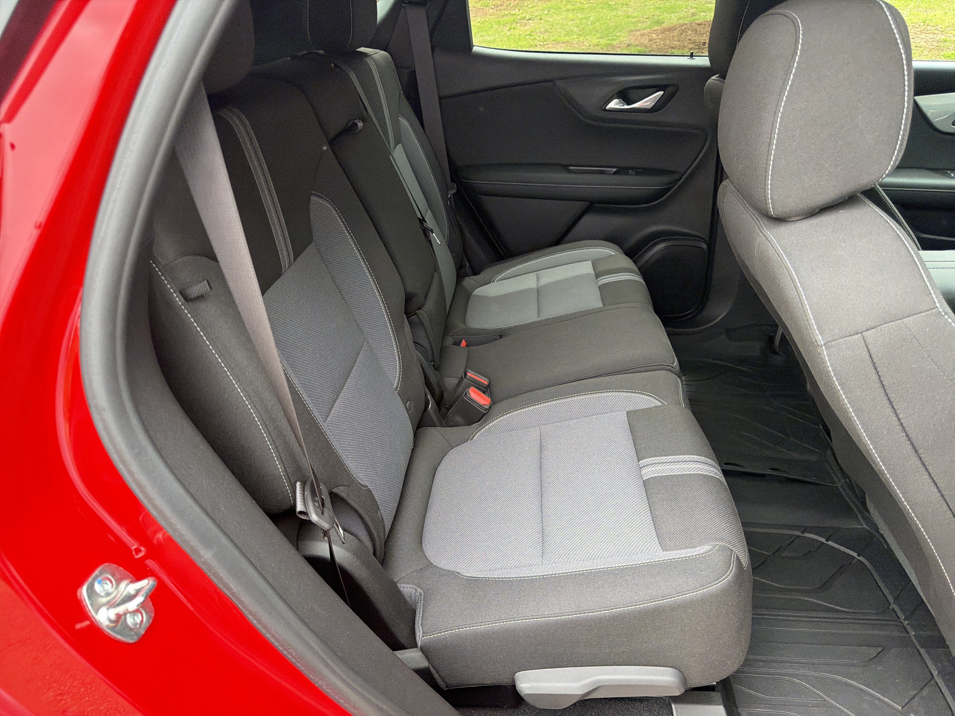 Used 2024 Chevrolet Blazer LT w/ Convenience Package FWD image 15