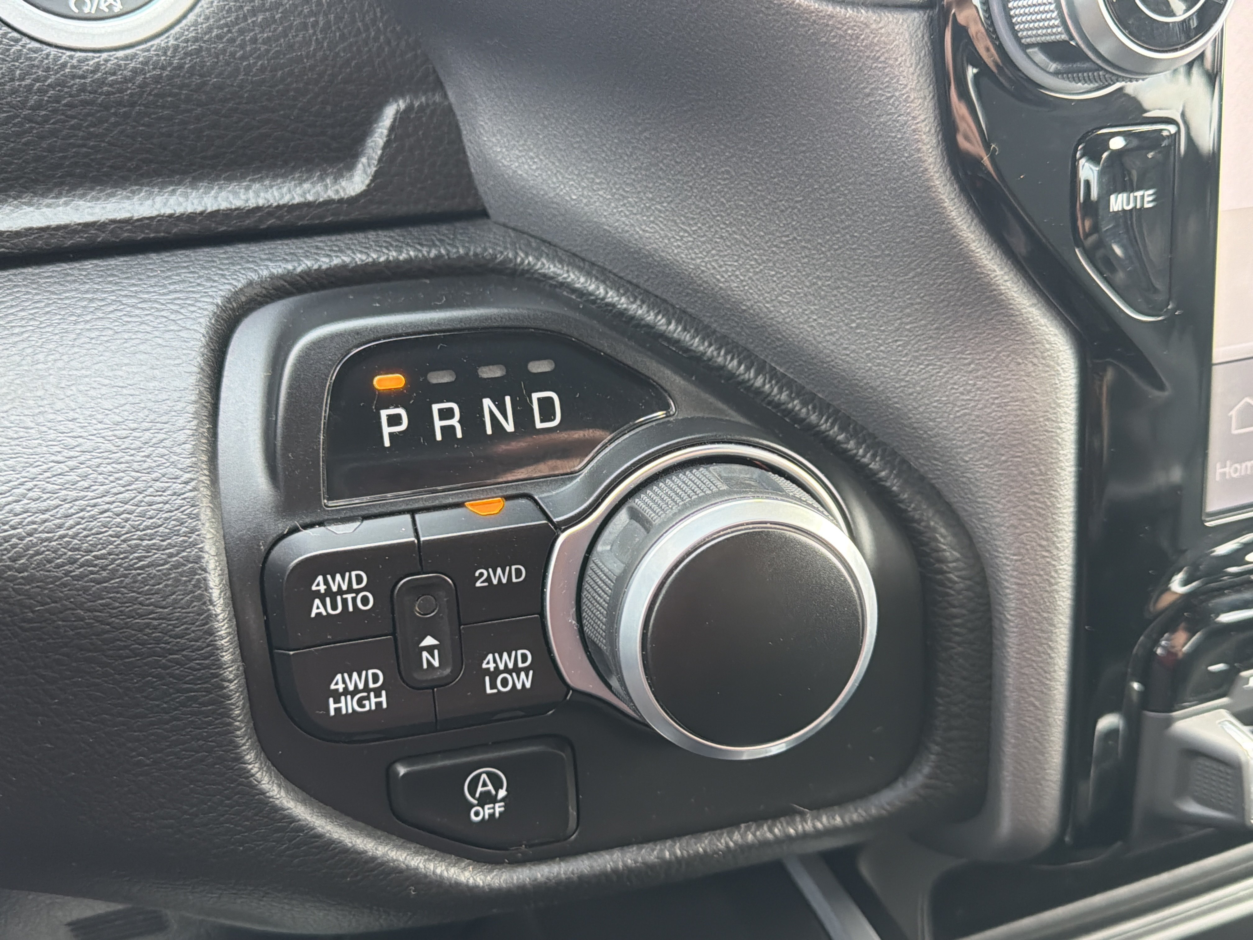 Used 2023 RAM 1500 Big Horn AWD/4WD image 24