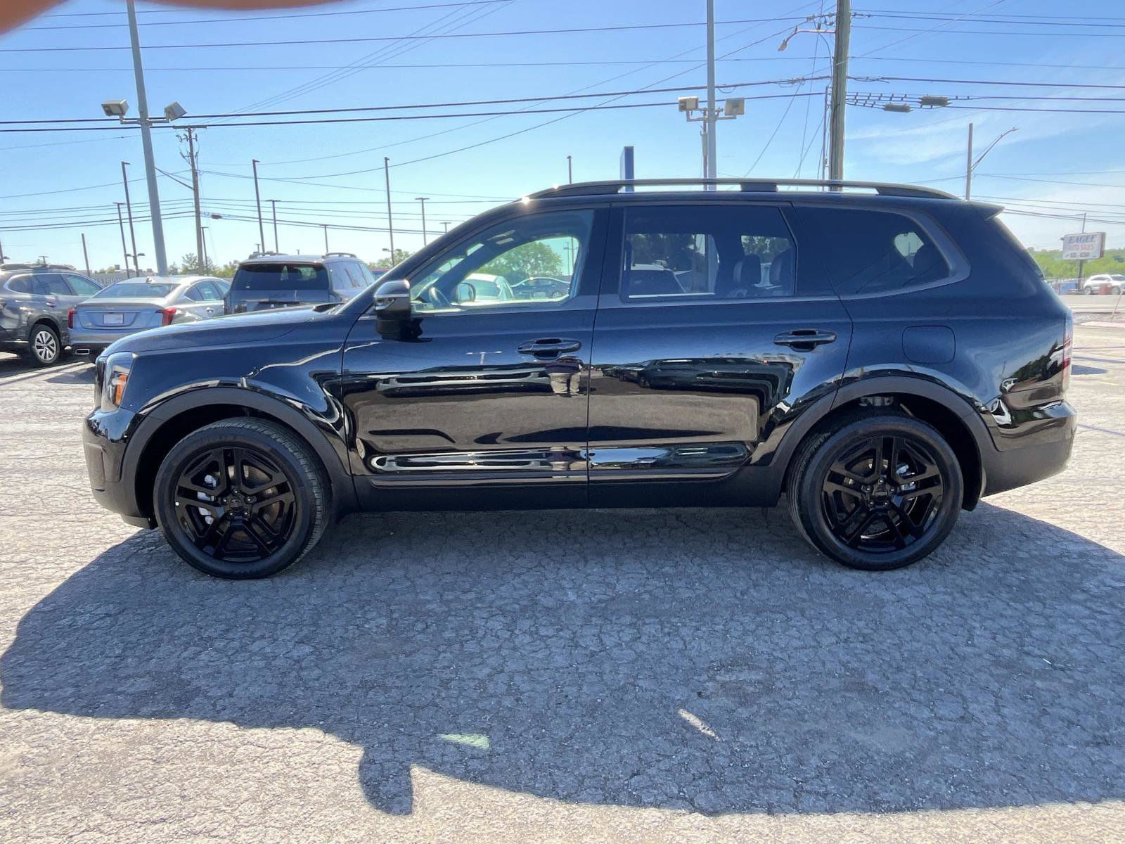 Used 2025 Kia Telluride EX X-Line AWD/4WD image 4
