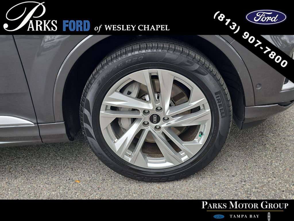 Used 2021 Audi Q7 2.0T Premium Plus AWD/4WD image 32