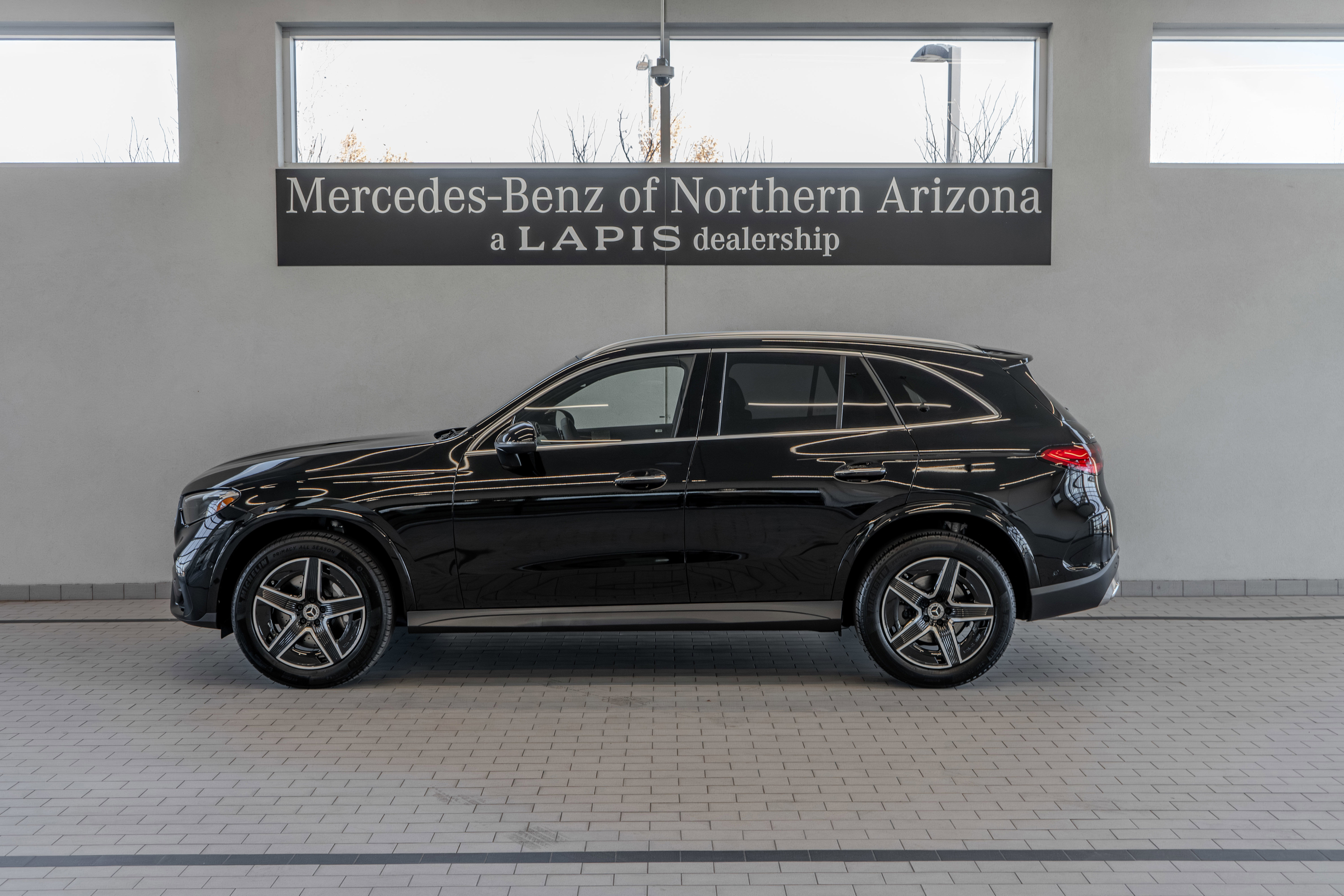 New 2026 Mercedes-Benz GLC 300 4MATIC image 2